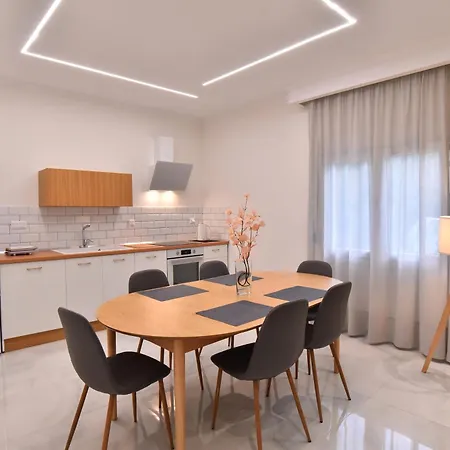 Holiday home Thea & Loft *